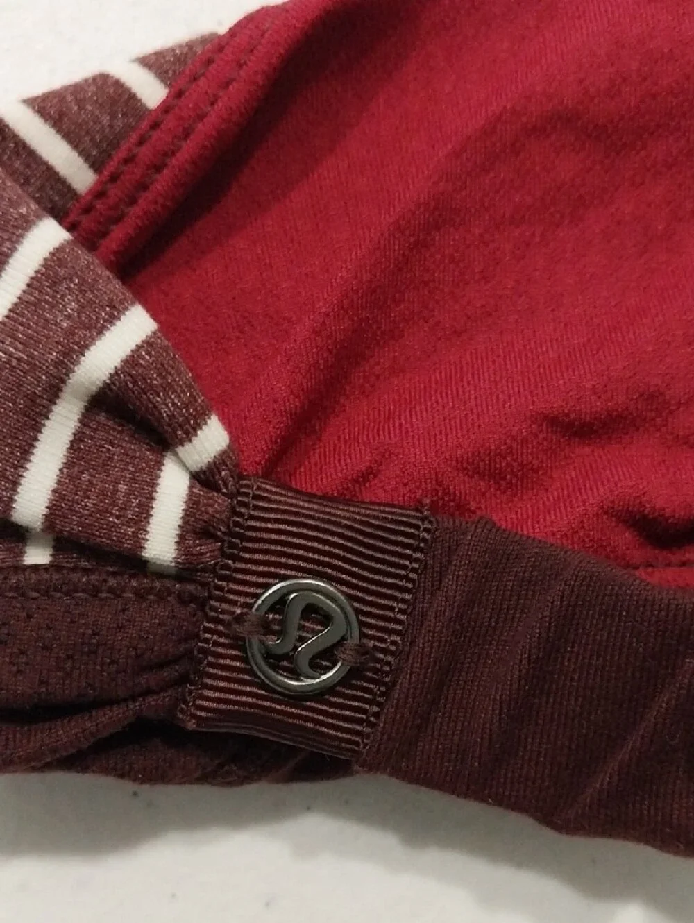 lululemon athletica Brown and Red Patterned Stretch Headband